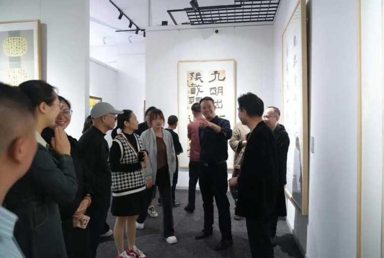 重庆巡展_页面_18_图像_0001